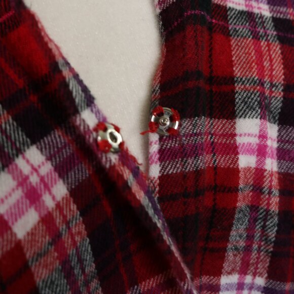 Gap Wrap Flannel Red Plaid Long Sleeve Shirt - Picture 4 of 11